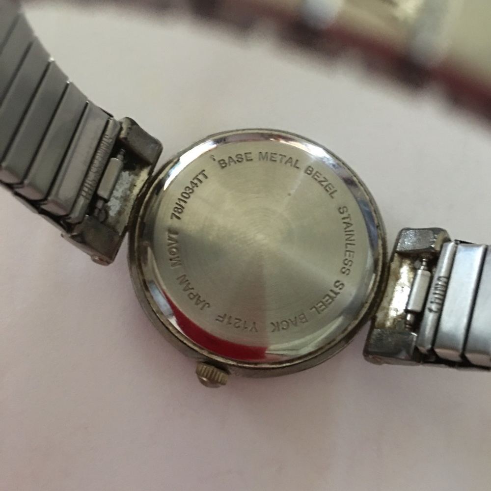 Wristwatch men Y121F Japan movt 78/1034TT Base metal Bezel Stainless Steel Back - Picture 2 of 7
